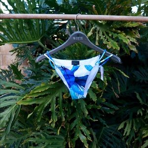 L.A Hearts | XS floral bikini